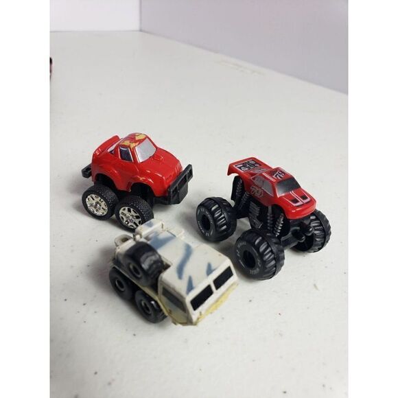 Mini Racers Mini Cars Random Vehicles Bundle - Picture 5 of 6